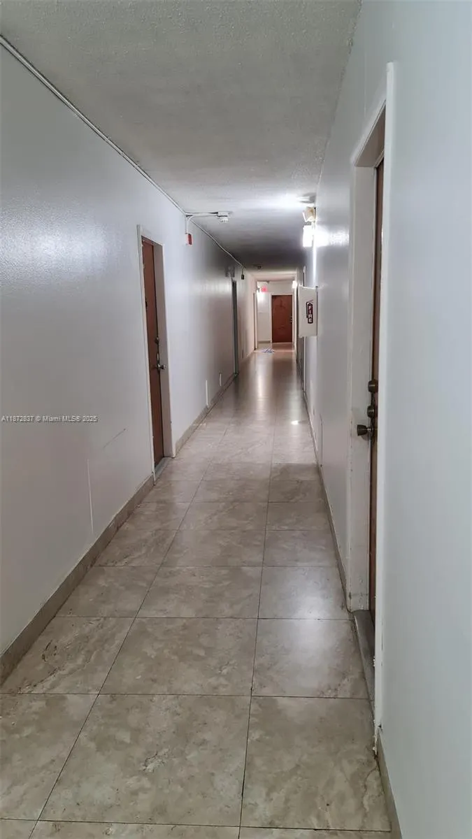 3640 NW 9th st, #105