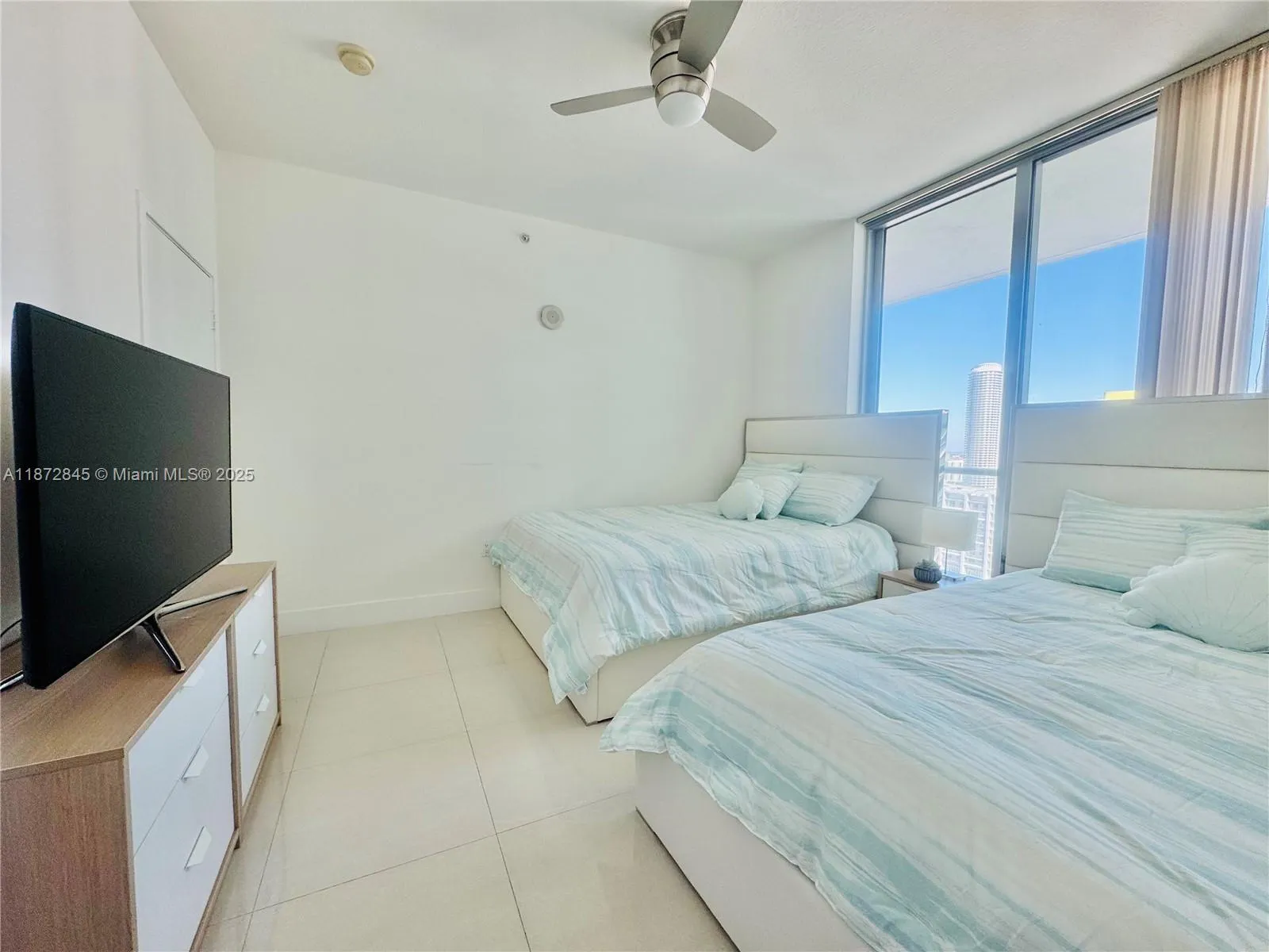 79 SW 12th St, #3211-S