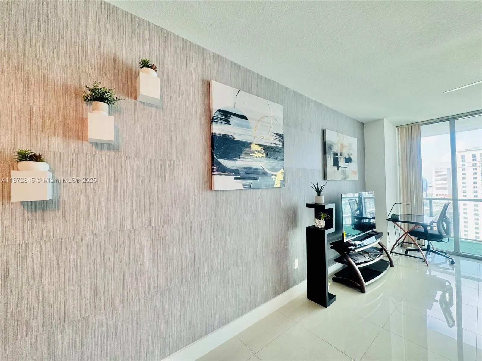 79 SW 12th St, #3211-S