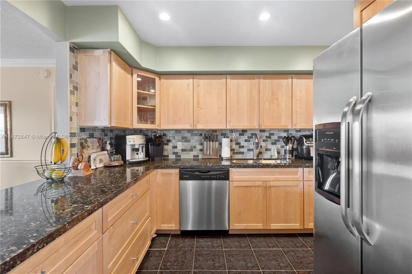 200 Diplomat Pkwy, #732