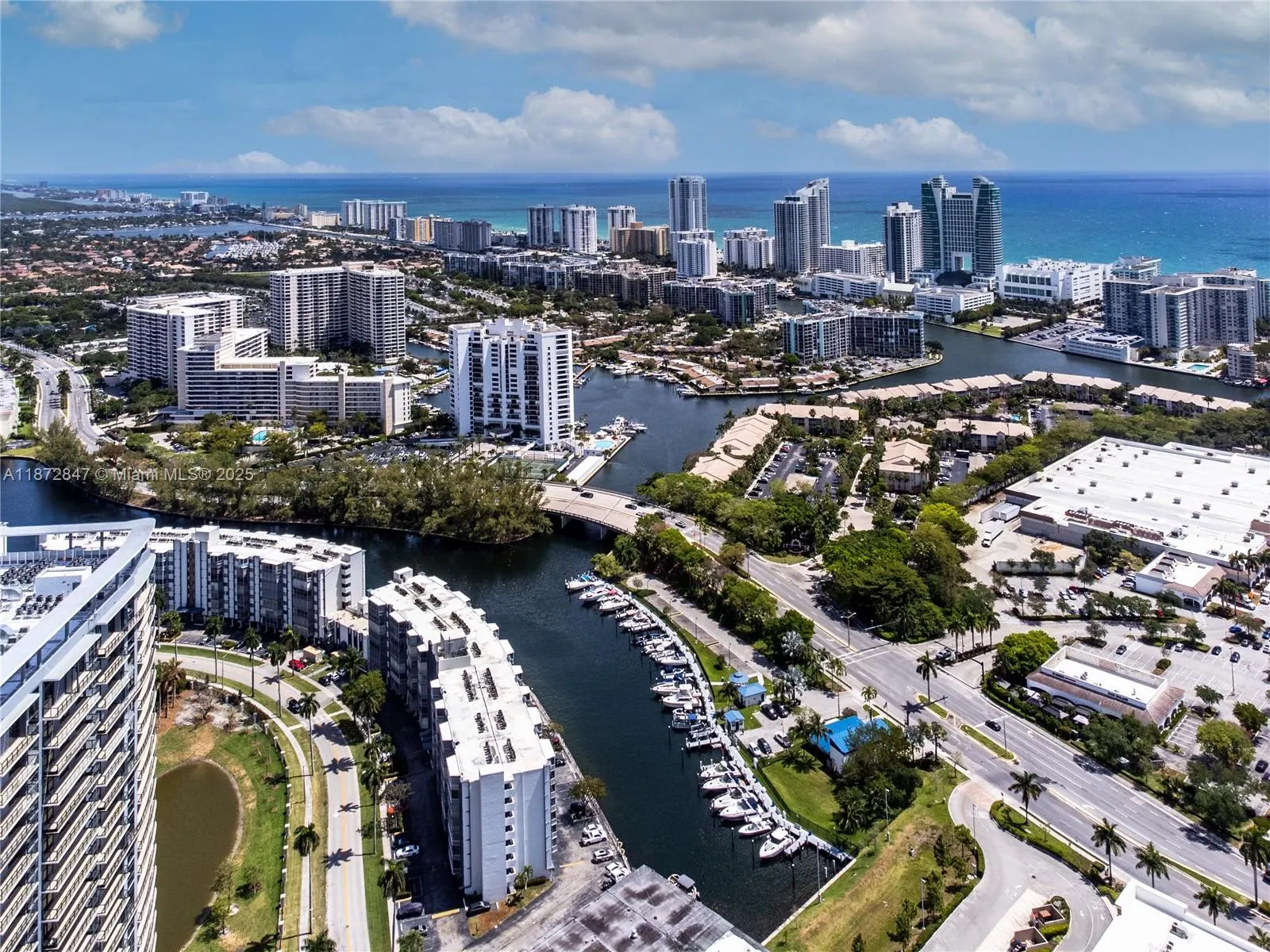 200 Diplomat Pkwy, #732