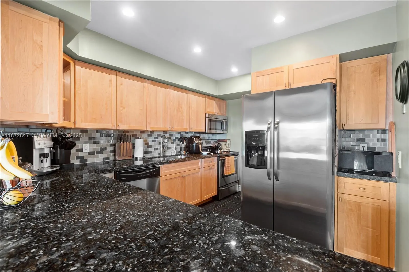 200 Diplomat Pkwy, #732