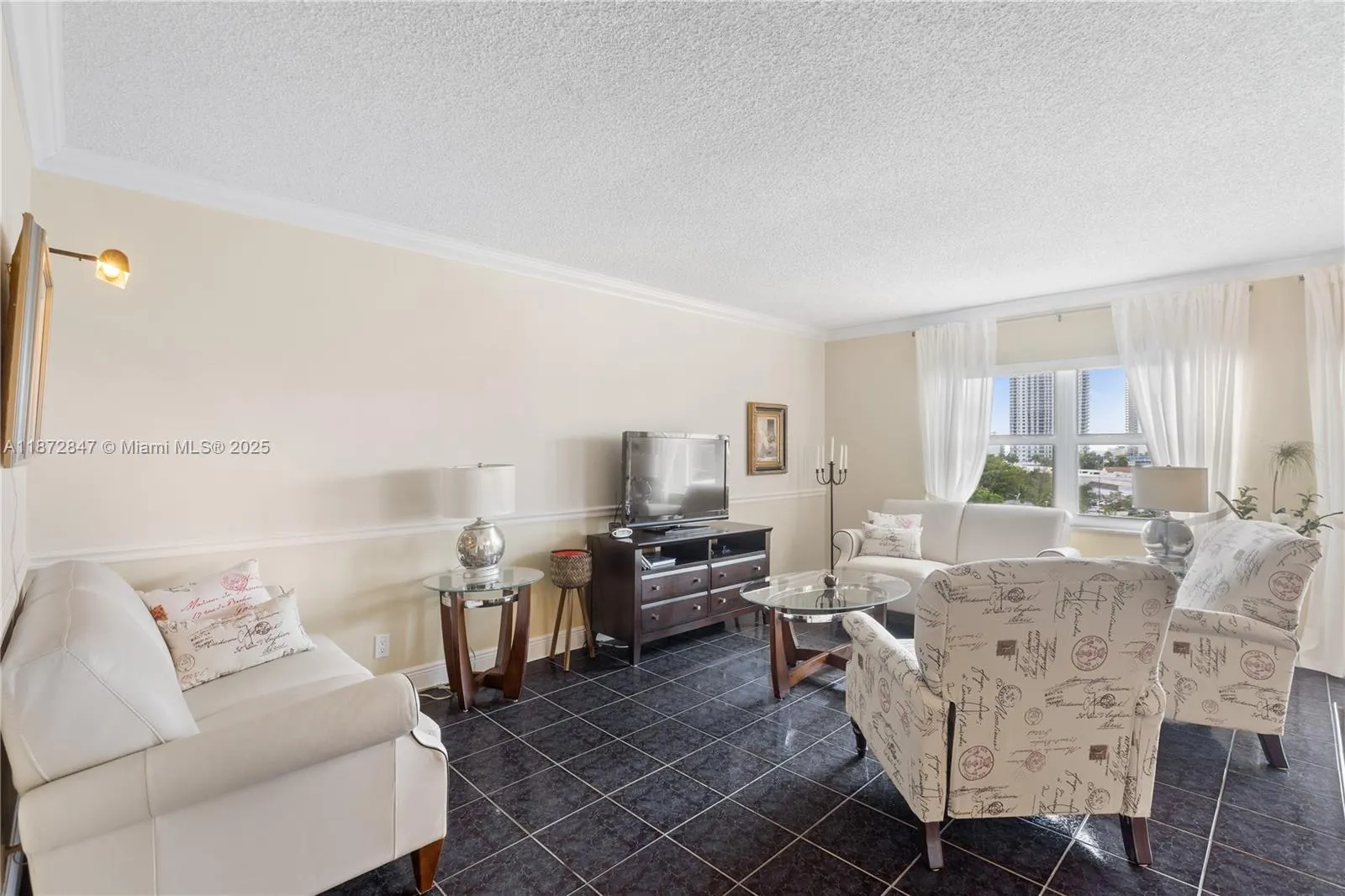 200 Diplomat Pkwy, #732