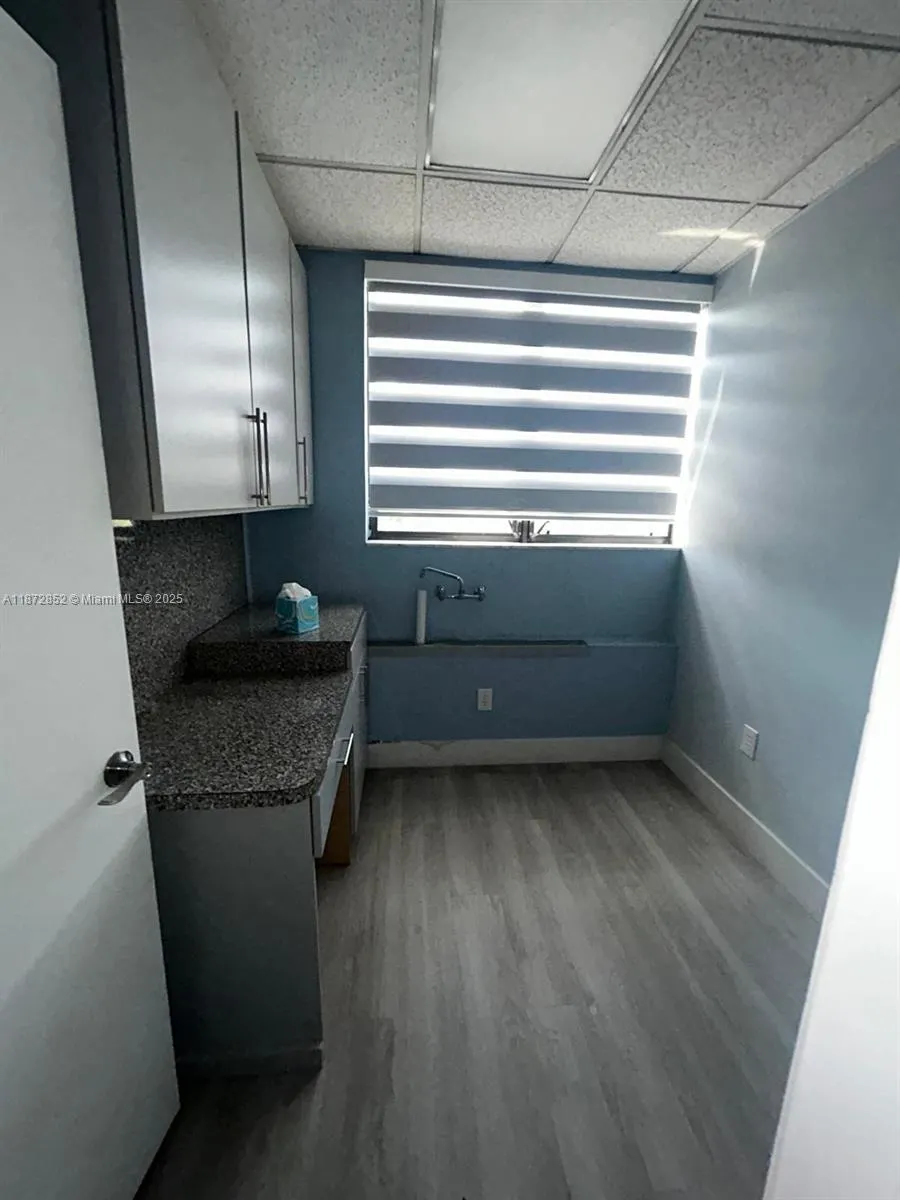8900 SW 24th St Suite 206