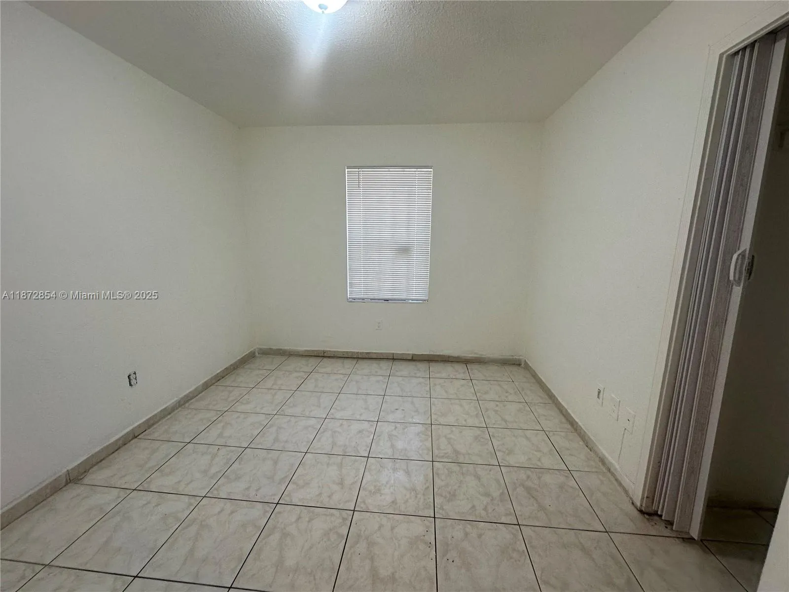 163 NE 76th St, #163