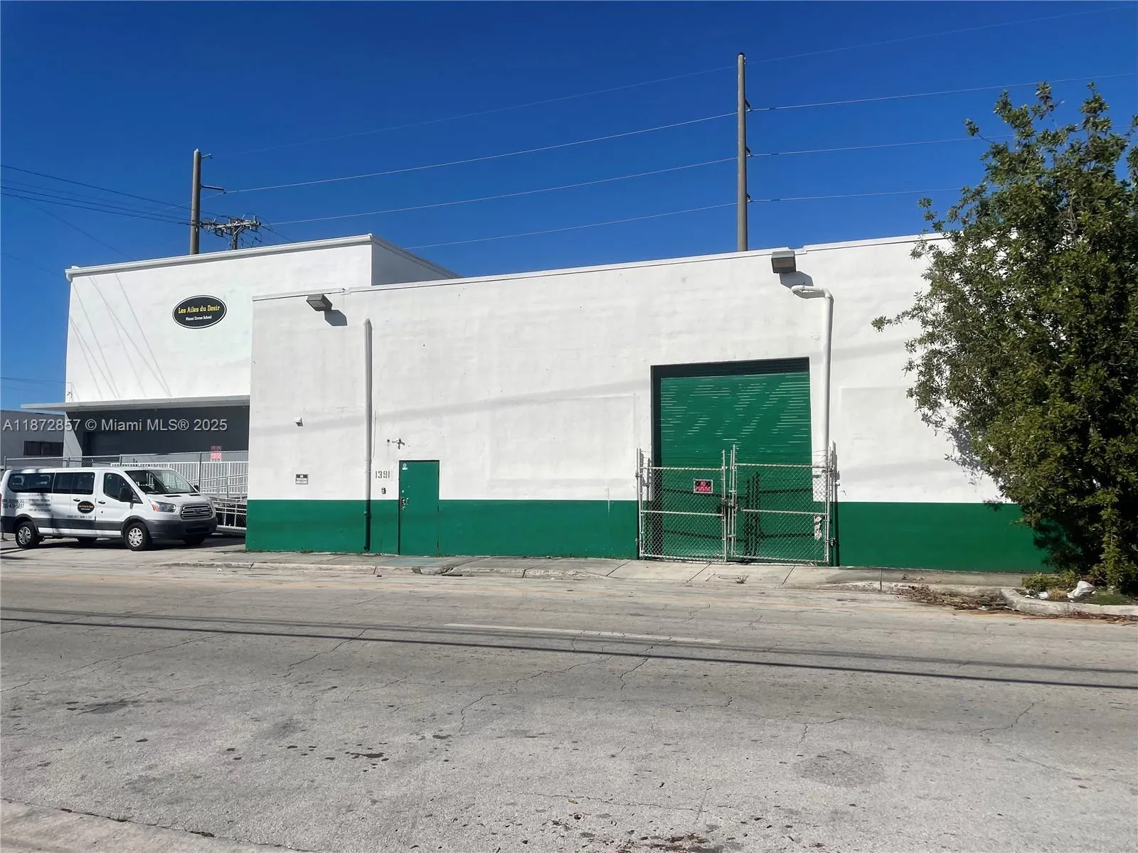 1395 NW 22nd St