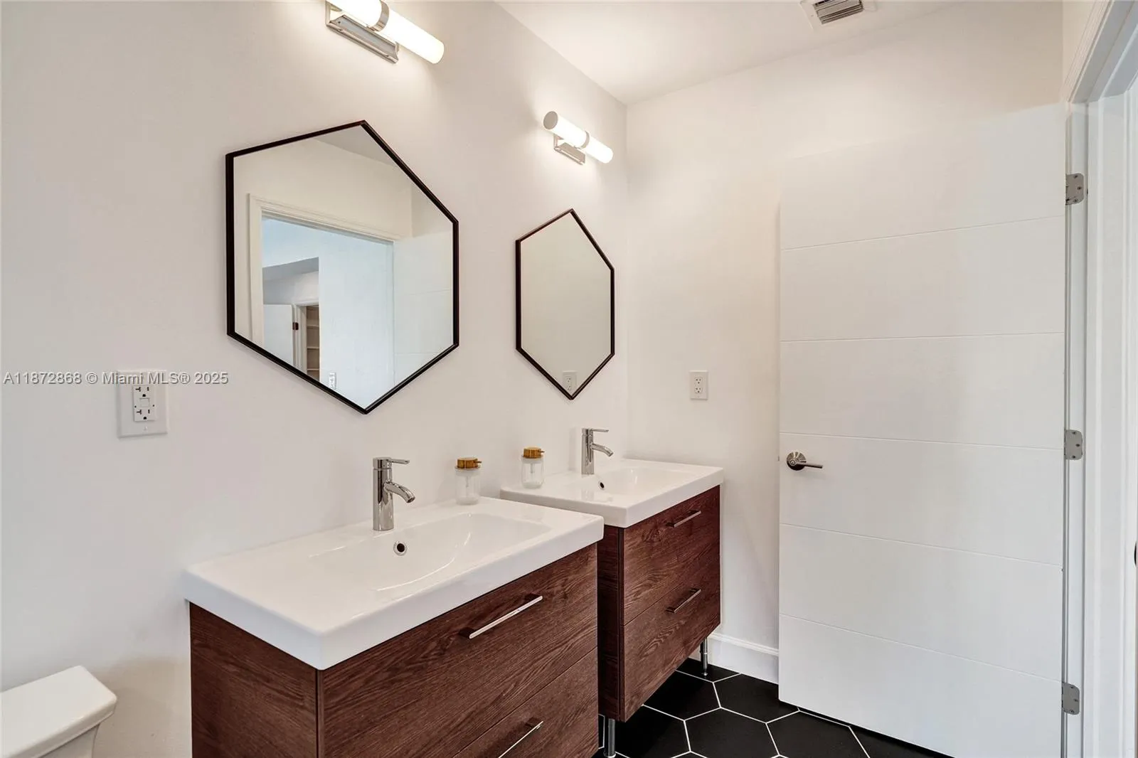 156 NW 90th St