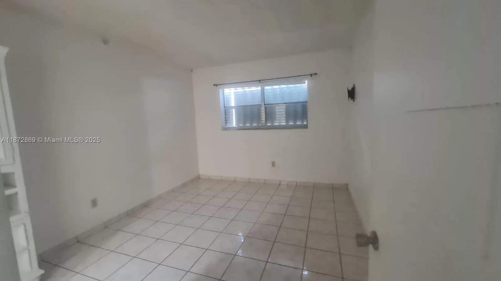 3640 NW 9th st, #105