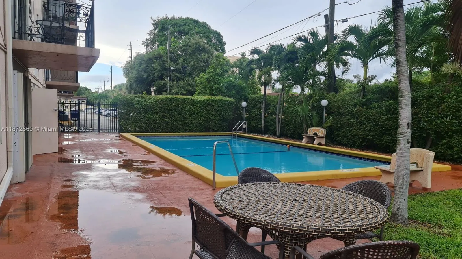 3640 NW 9th st, #105