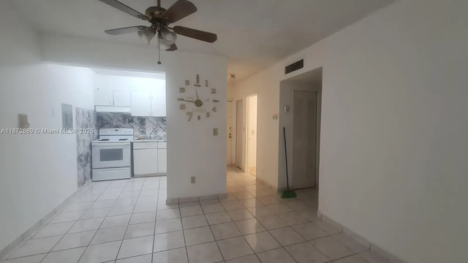 3640 NW 9th st, #105