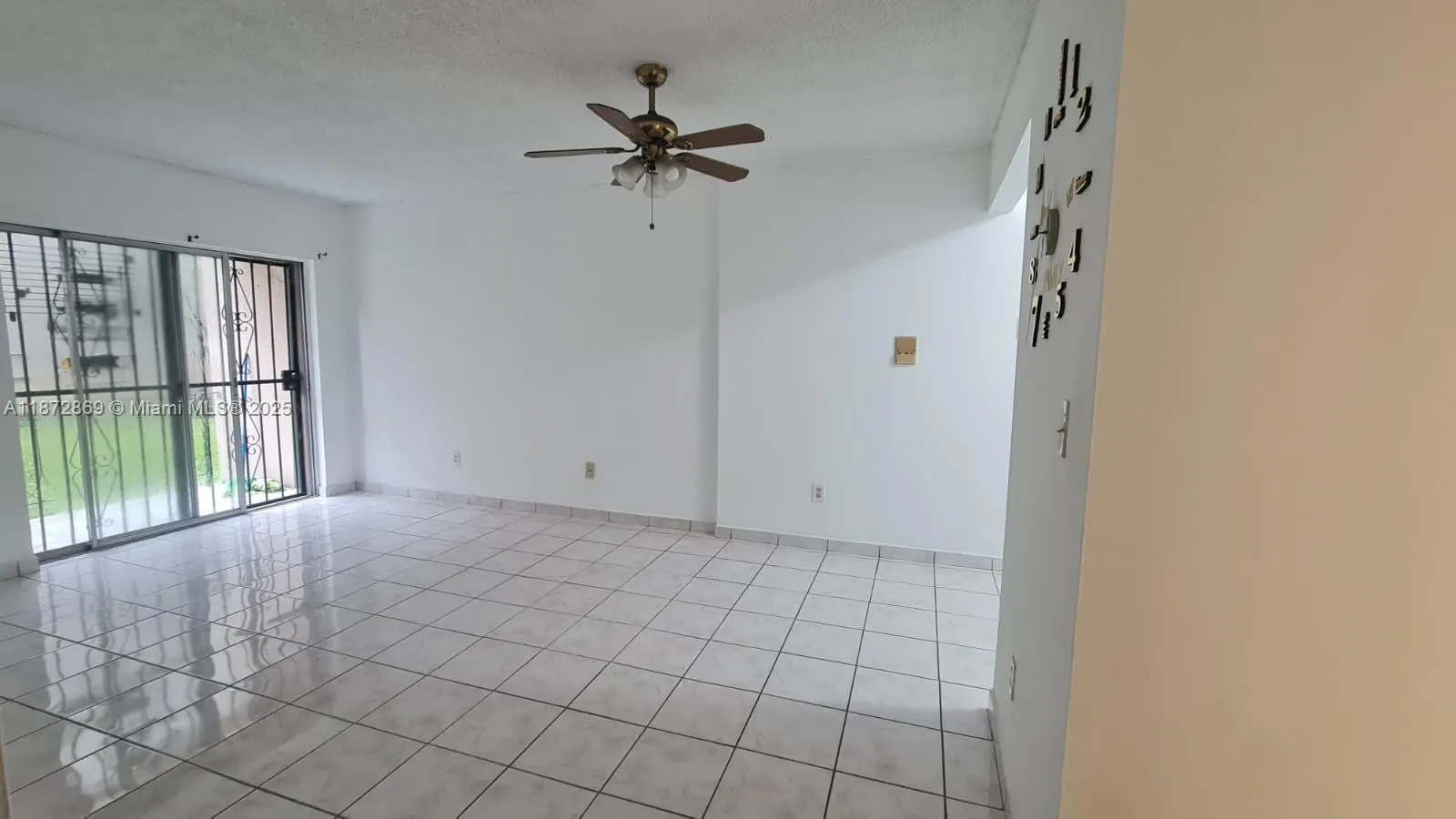 3640 NW 9th st, #105
