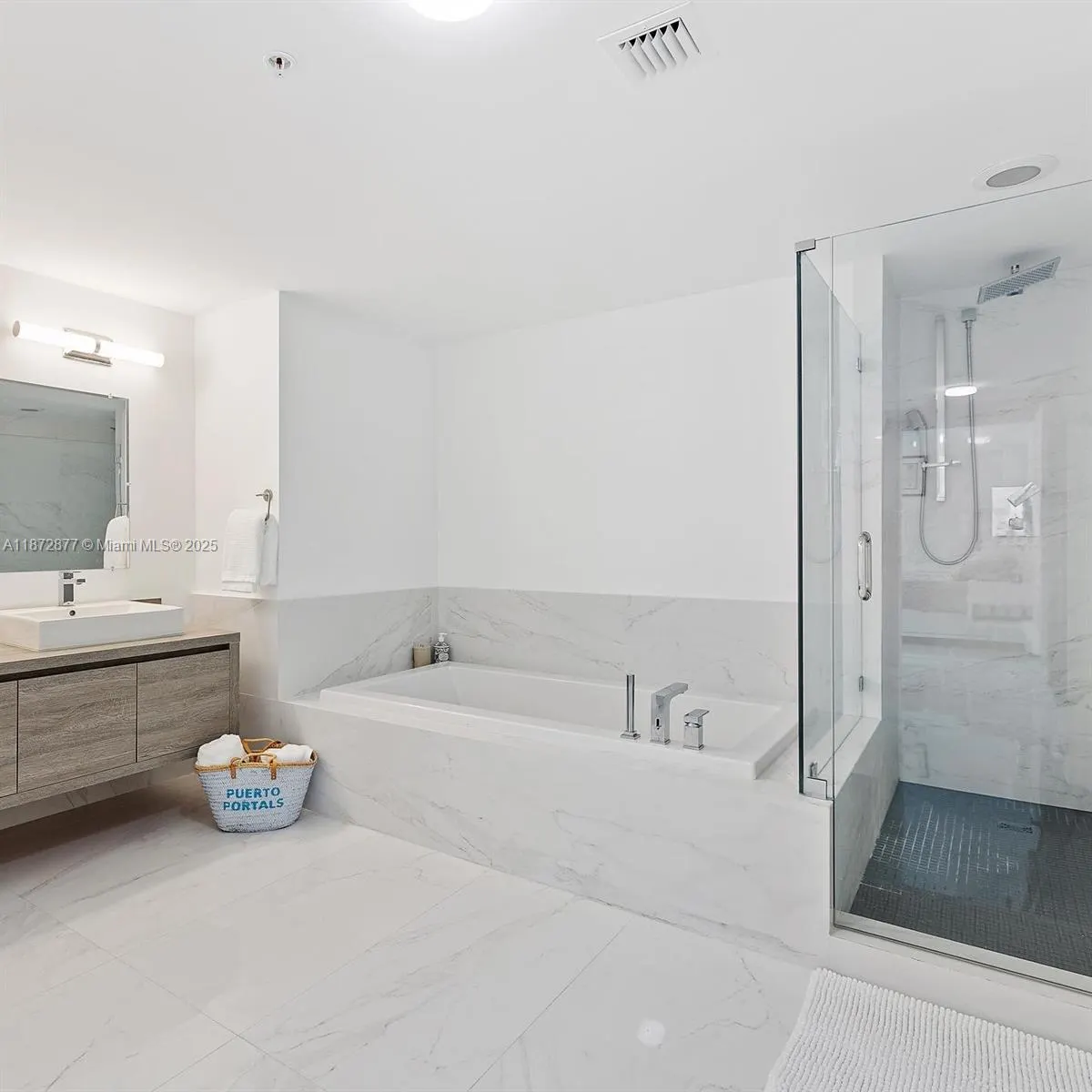 400 Sunny Isles Blvd, #1205