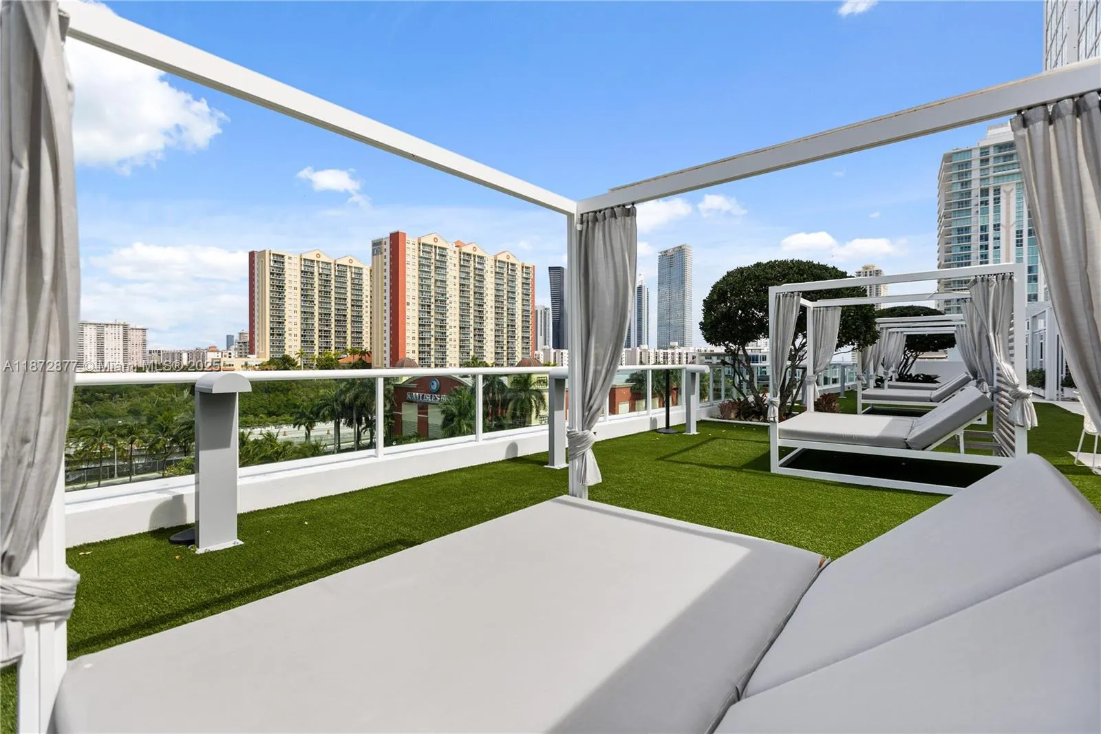 400 Sunny Isles Blvd, #1205