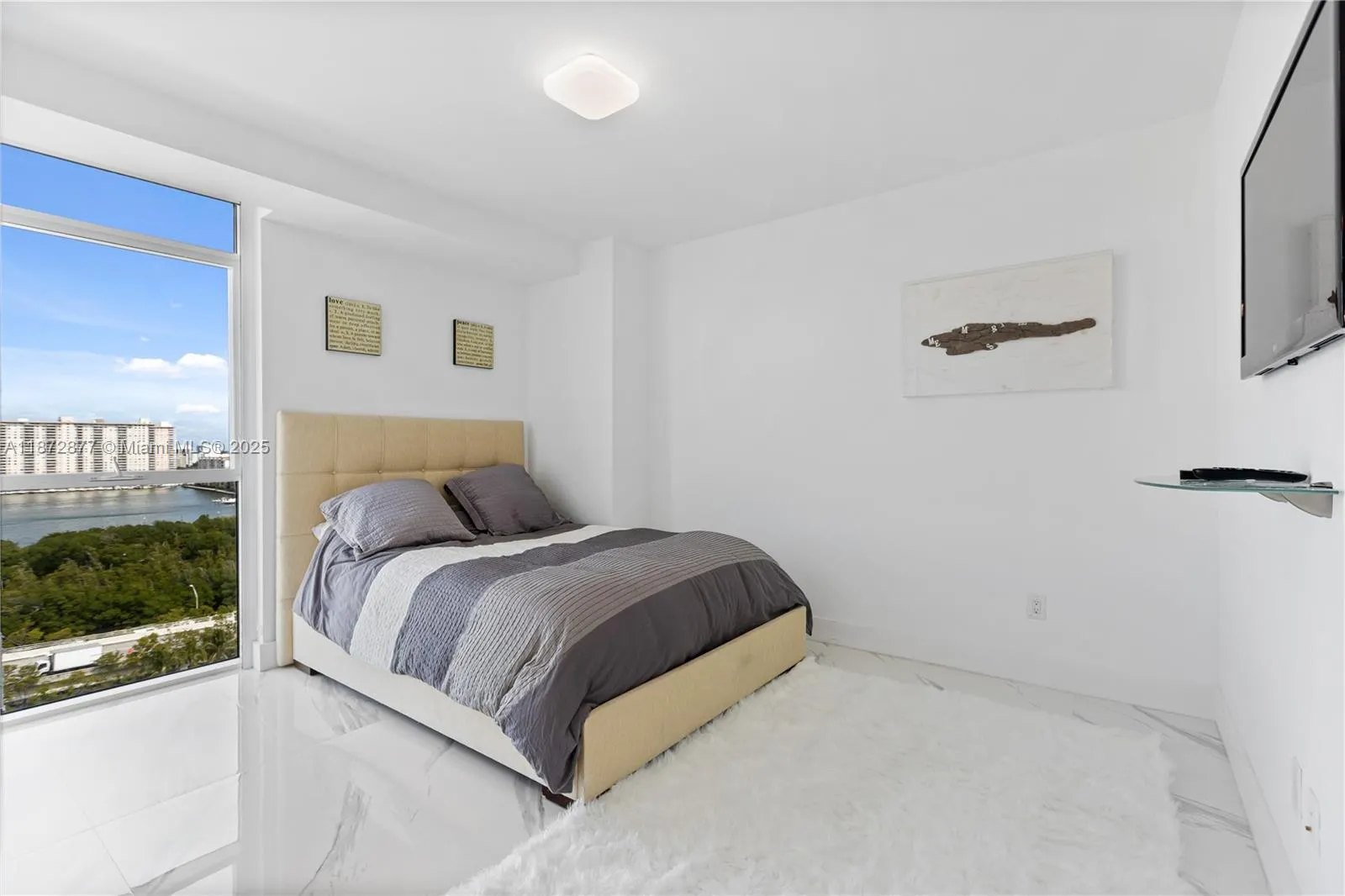 400 Sunny Isles Blvd, #1205