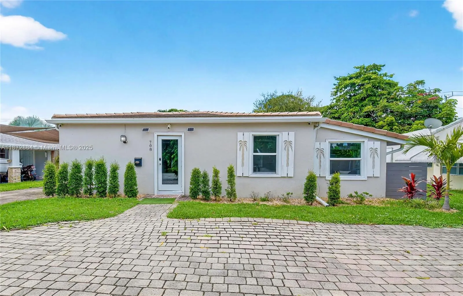 708 SW 19th St