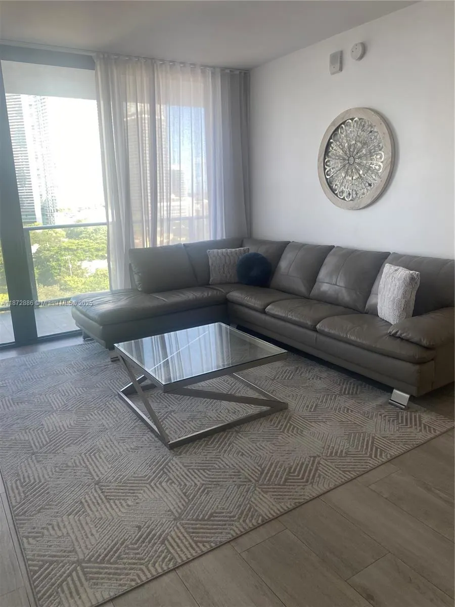 121 NE 34th St, #1007