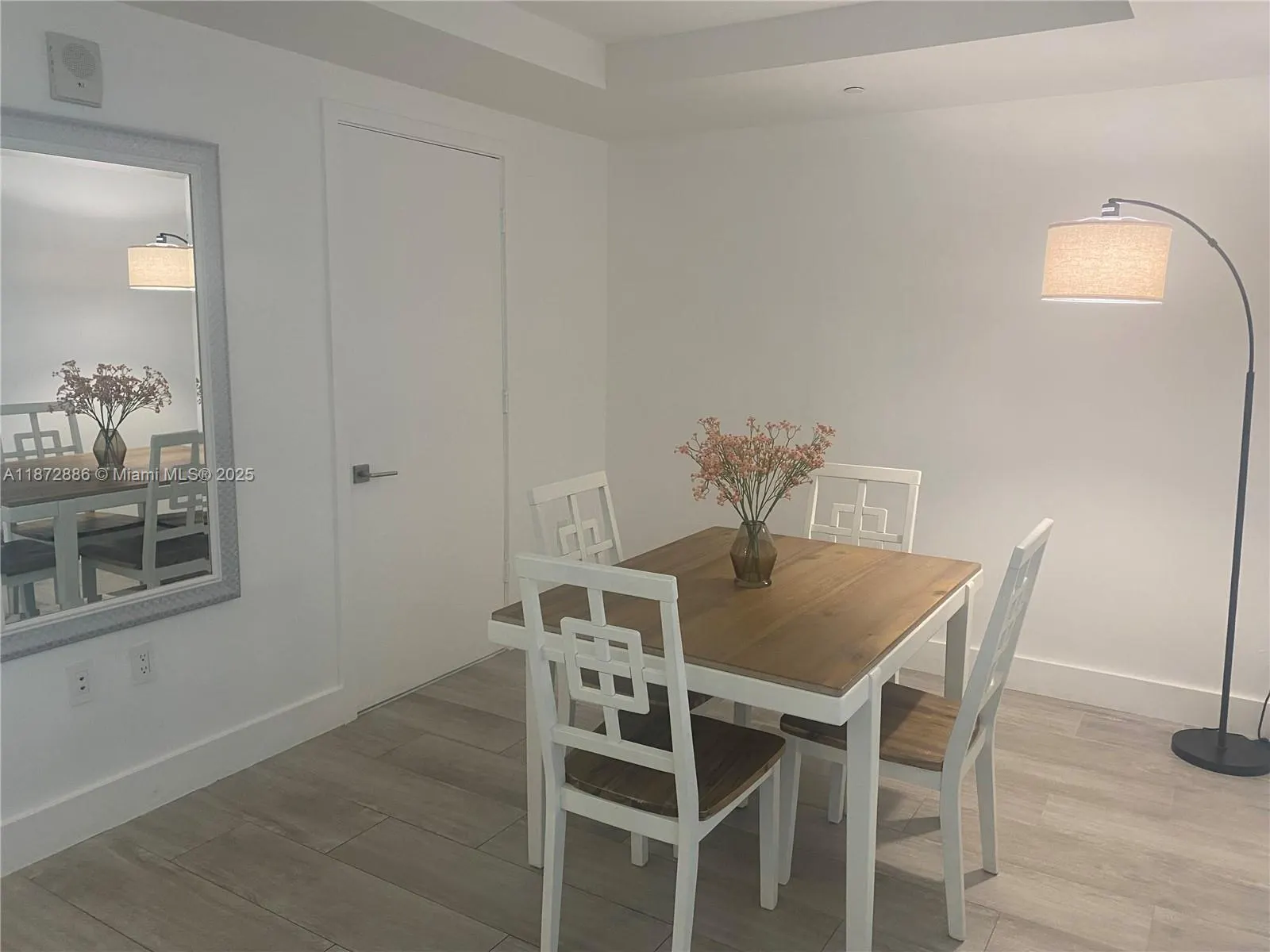 121 NE 34th St, #1007