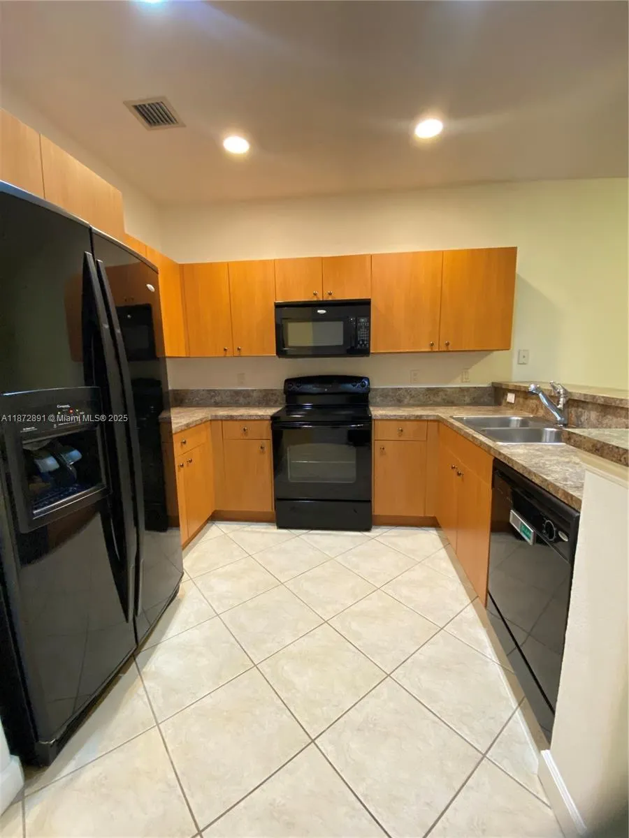 3503 NW 14th Ct, #3503