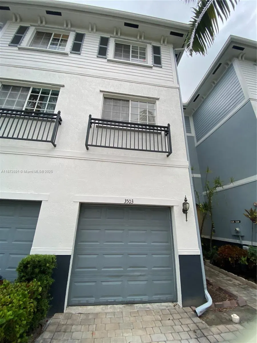 3503 NW 14th Ct, #3503