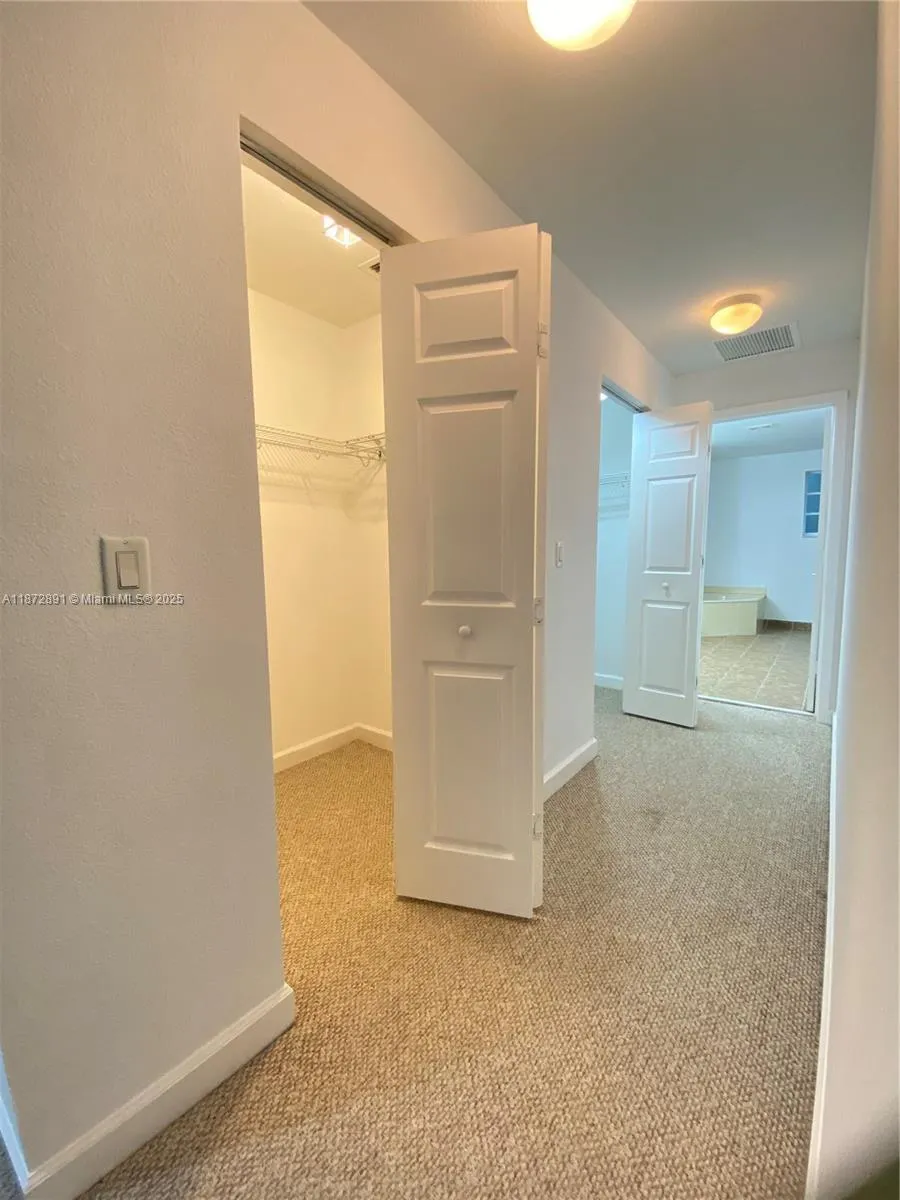 3503 NW 14th Ct, #3503