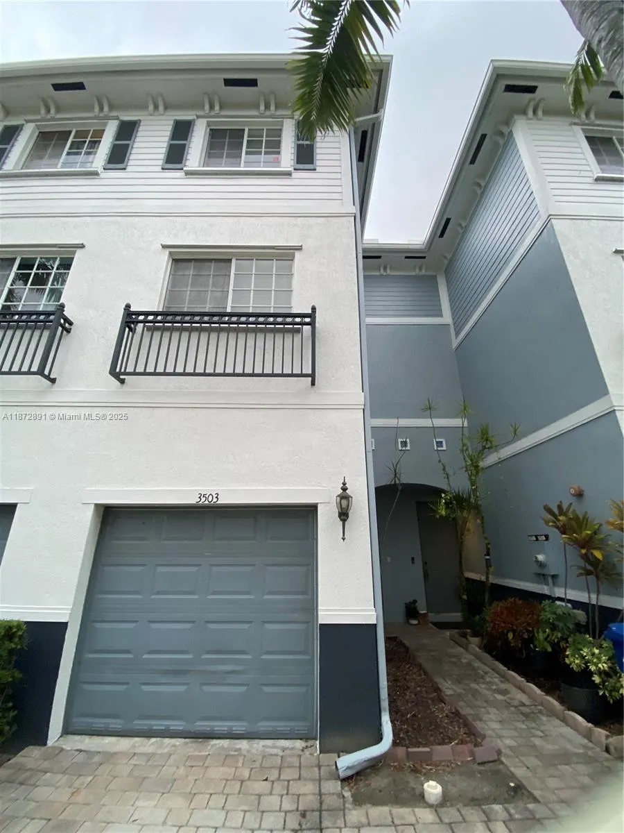 3503 NW 14th Ct, #3503