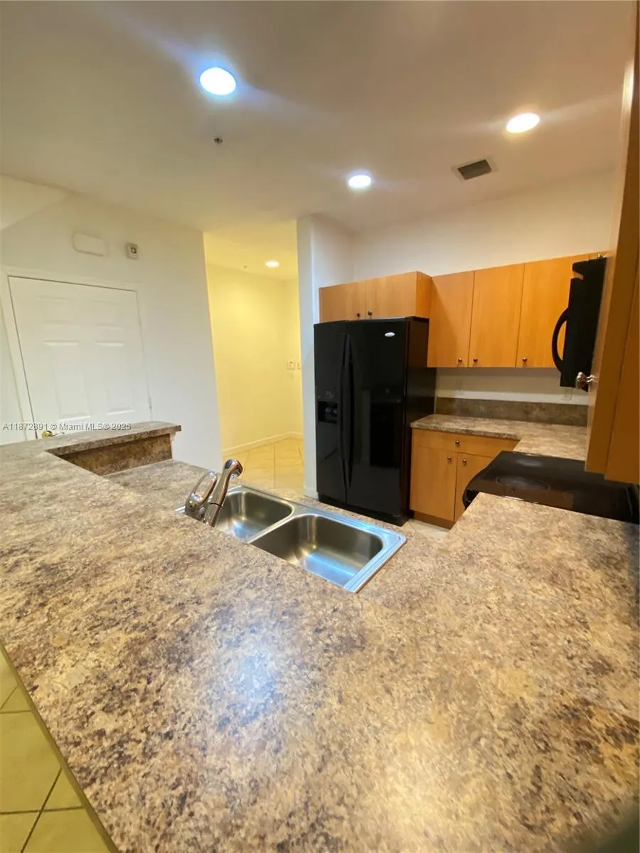 3503 NW 14th Ct, #3503