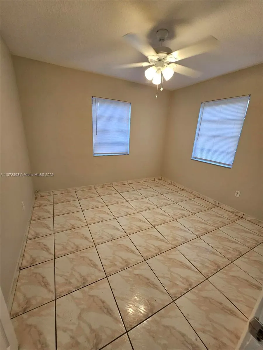 1000 NE 13th Ave