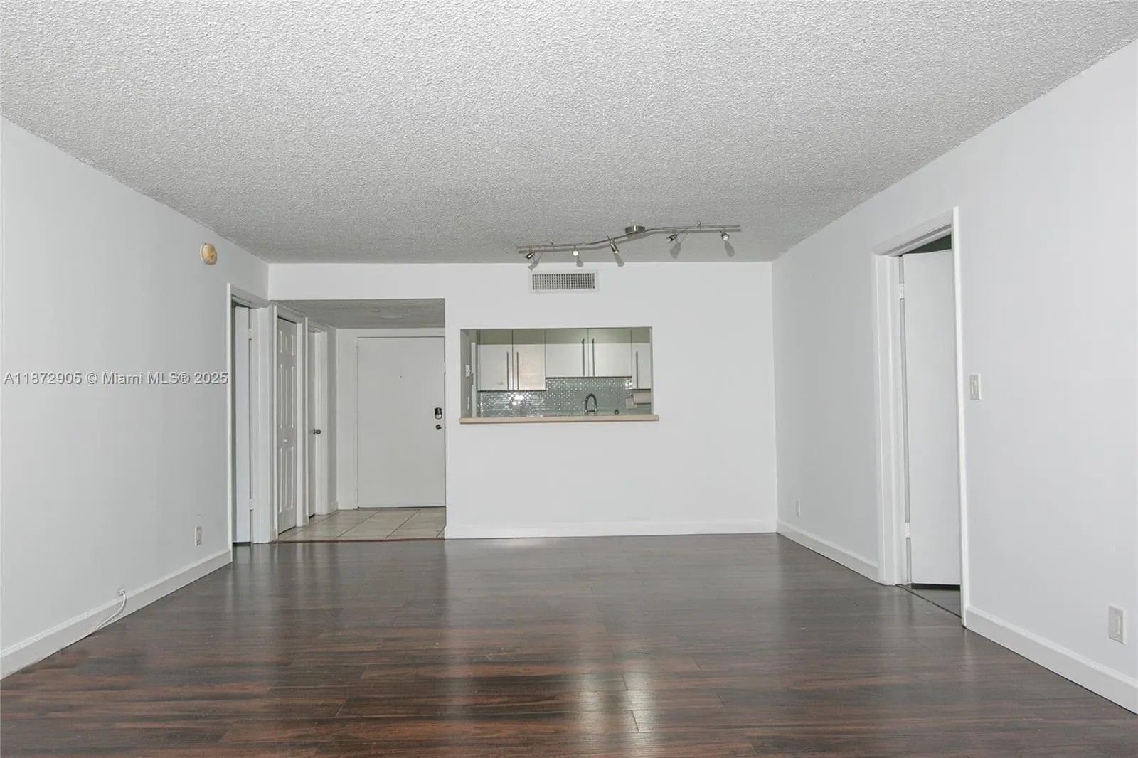 100 Lakeview Dr, #117