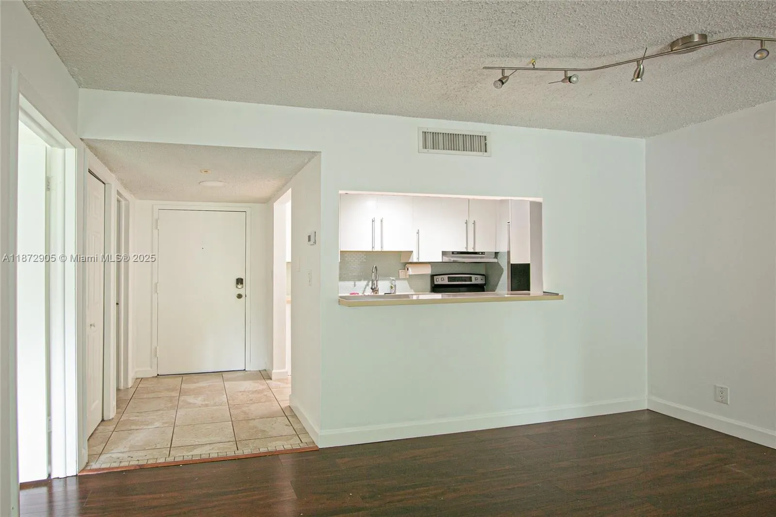 100 Lakeview Dr, #117