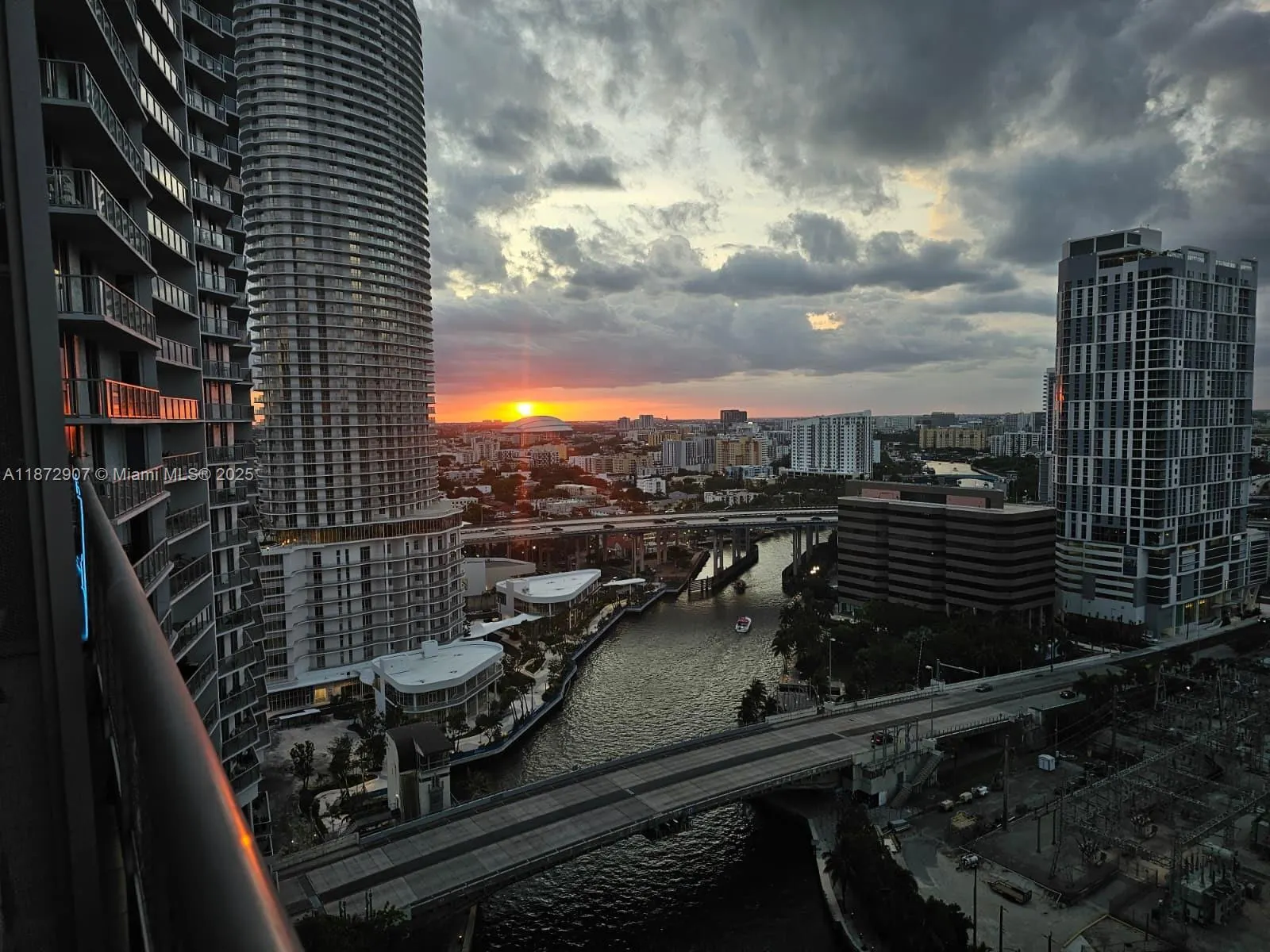 690 SW 1st Ct, #2515
