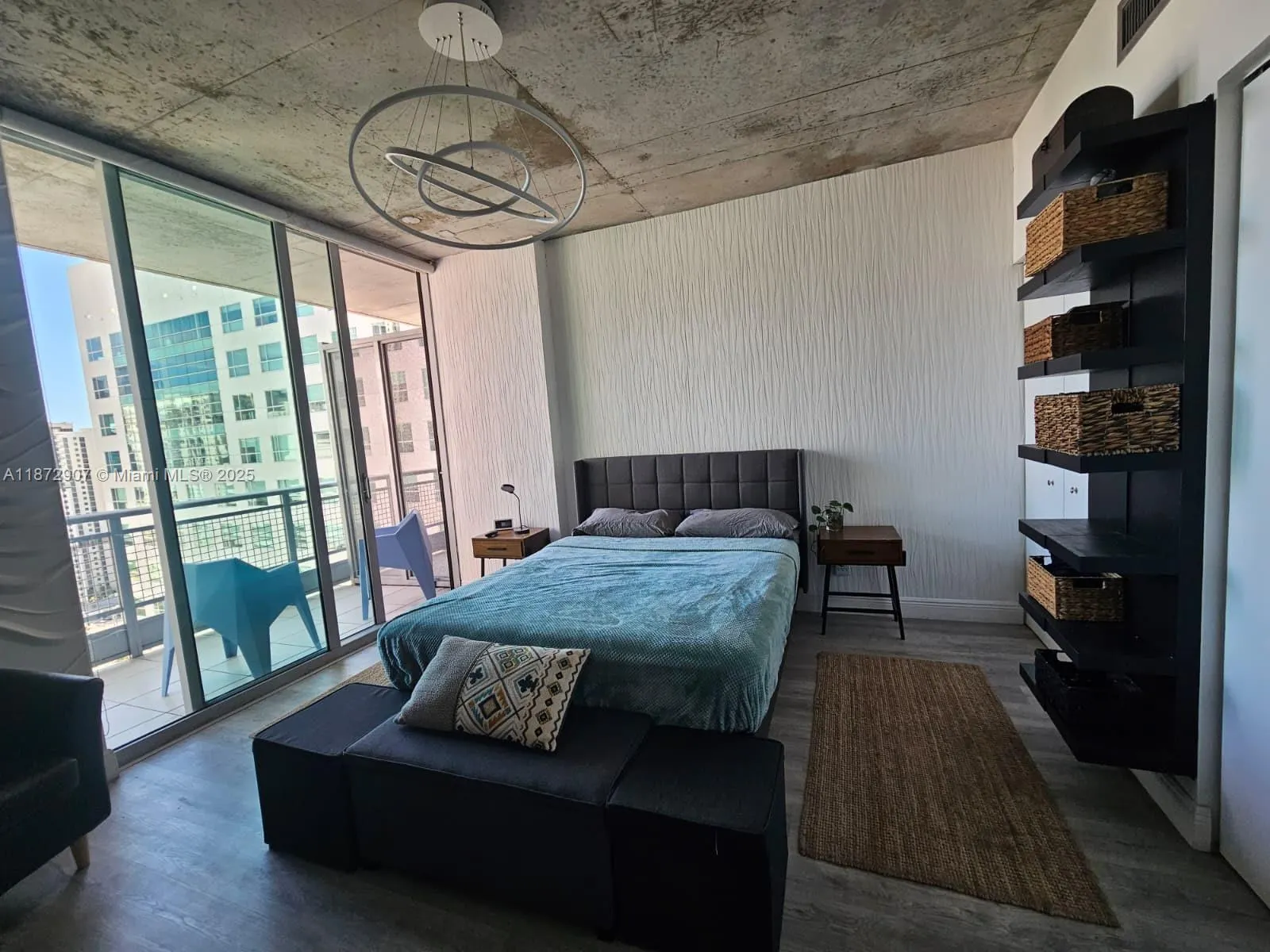 690 SW 1st Ct, #2515