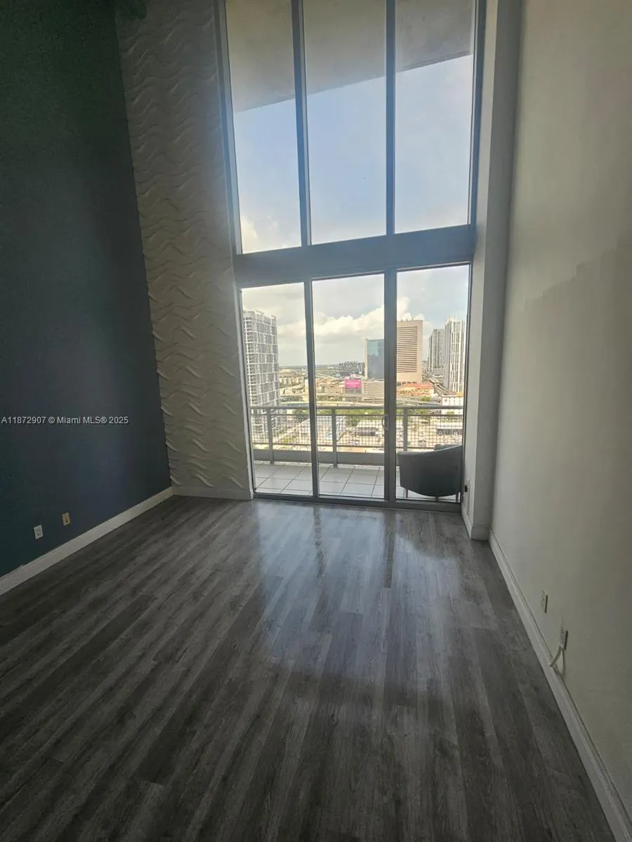 690 SW 1st Ct, #2515