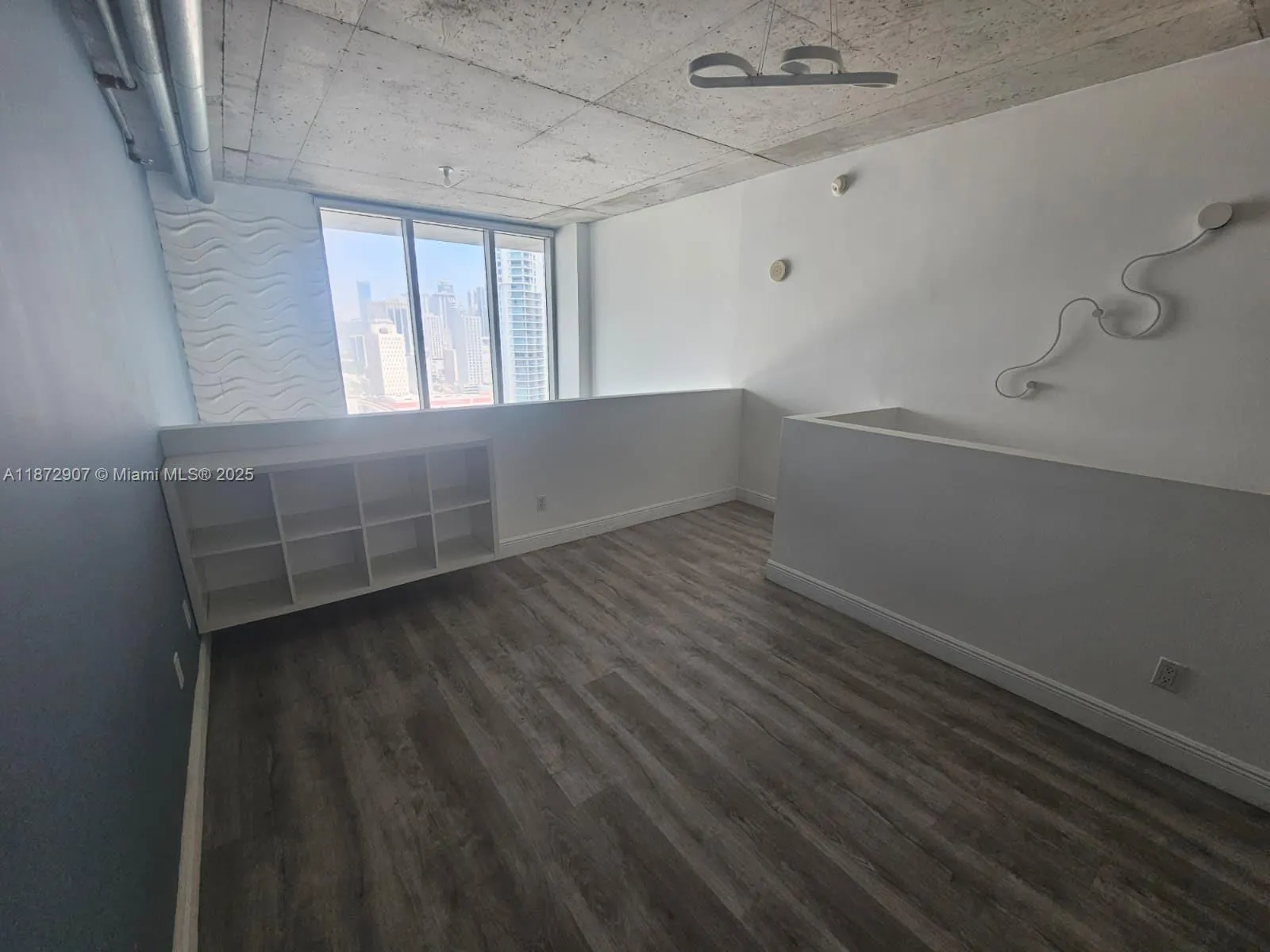 690 SW 1st Ct, #2515