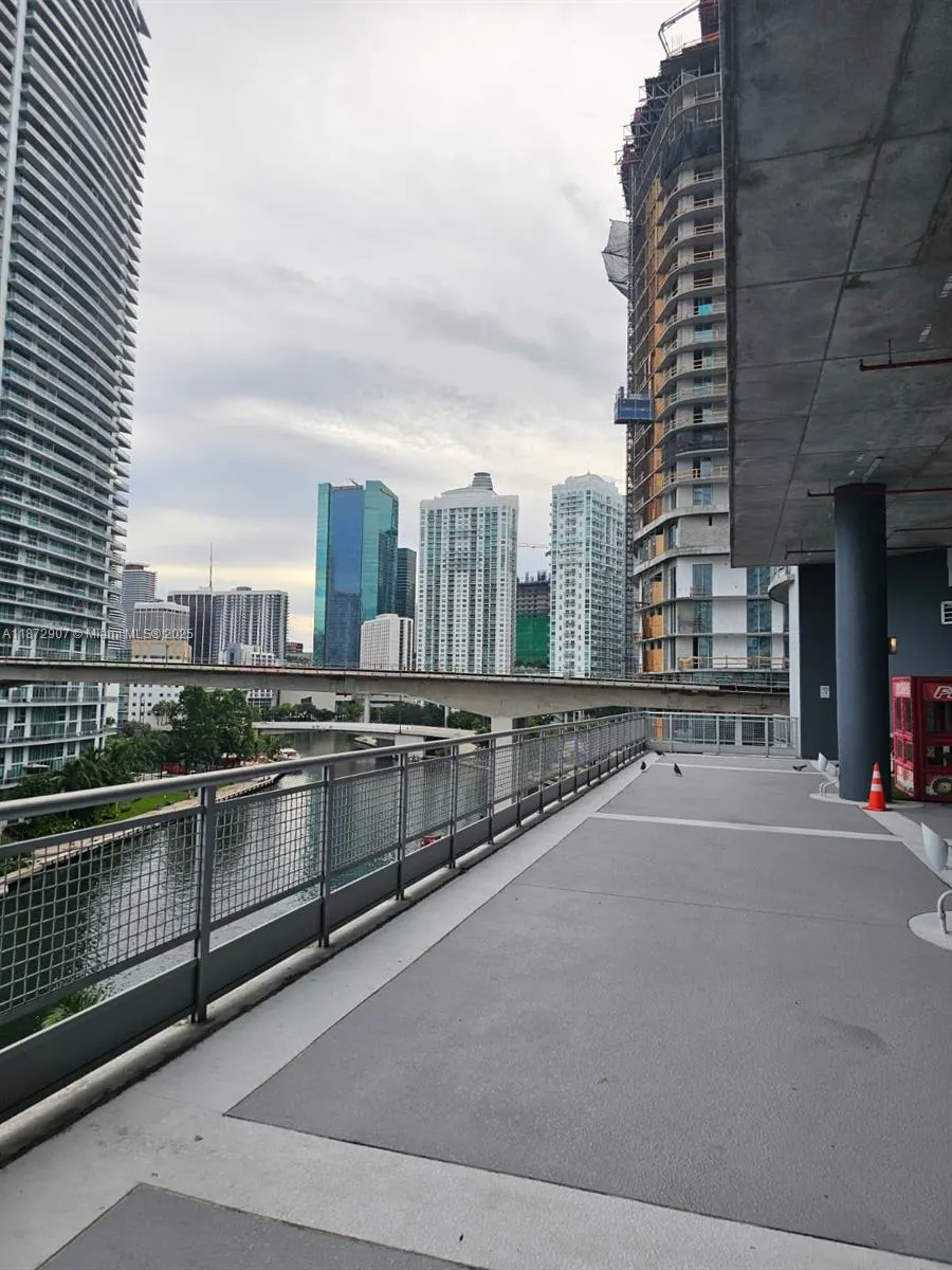 690 SW 1st Ct, #2515