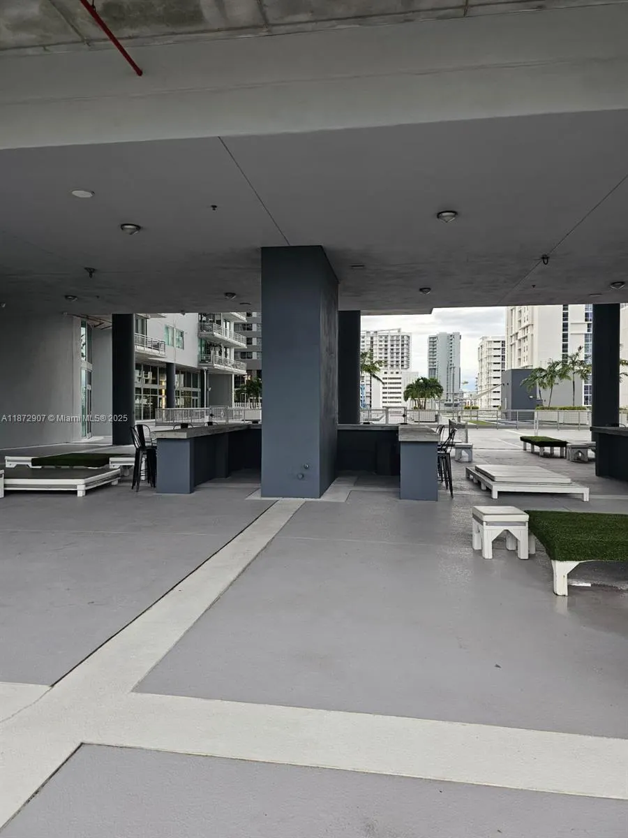 690 SW 1st Ct, #2515