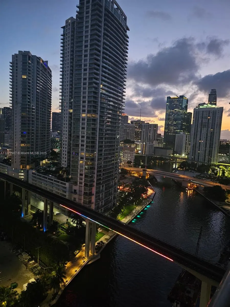 690 SW 1st Ct, #2515