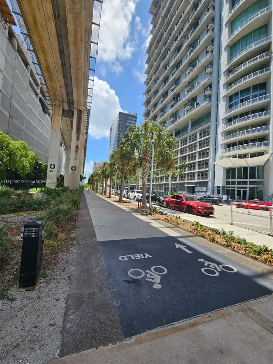 690 SW 1st Ct, #2515