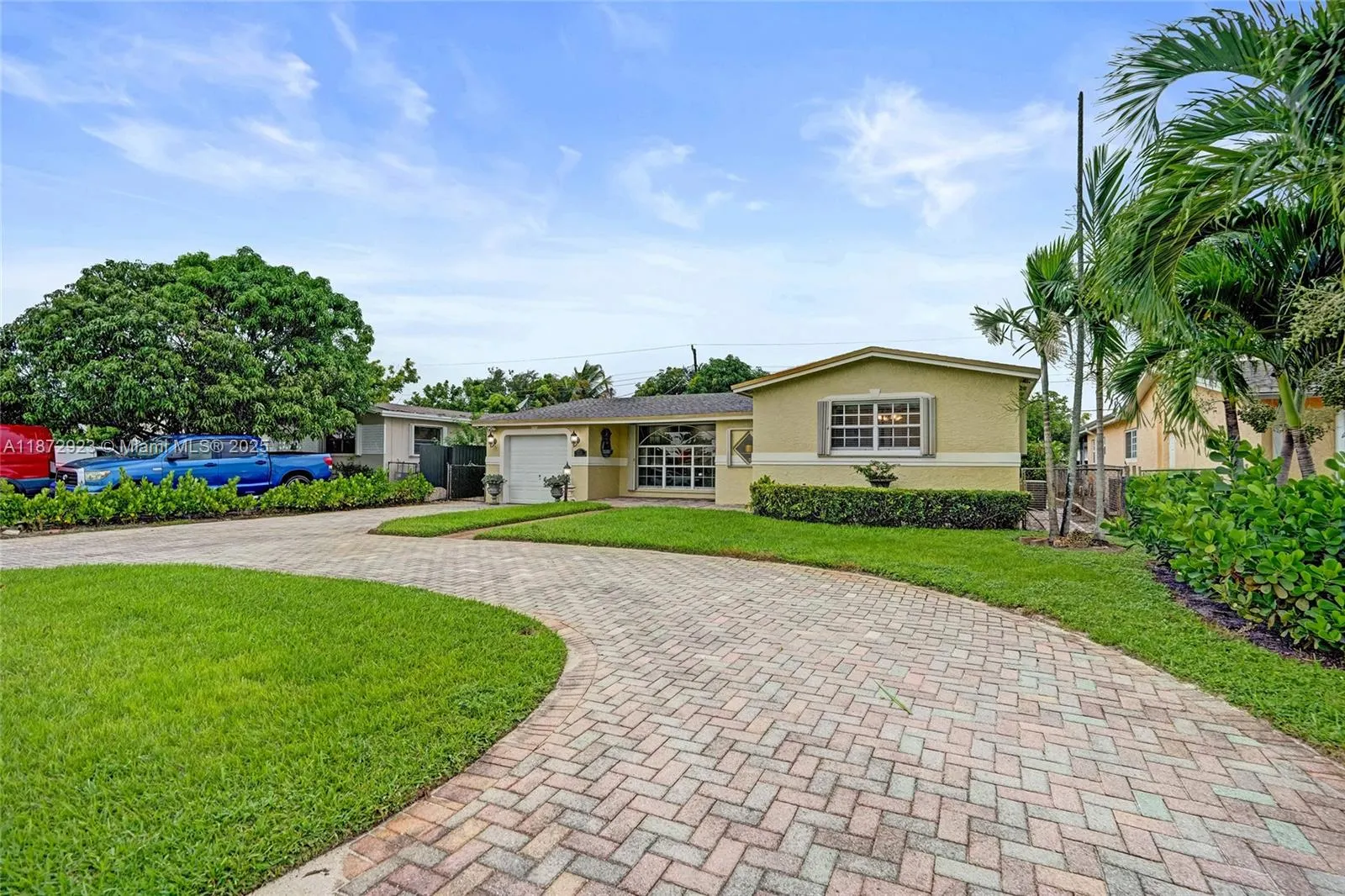 7733 Biltmore Blvd