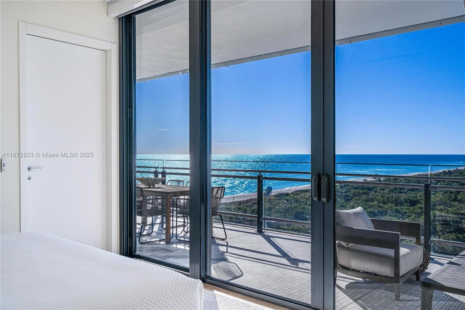 8701 Collins Ave, #804