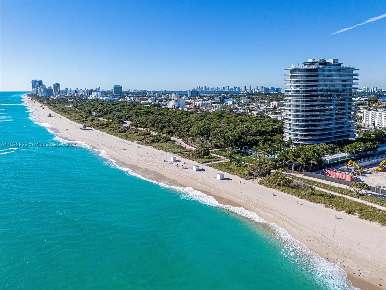 8701 Collins Ave, #804