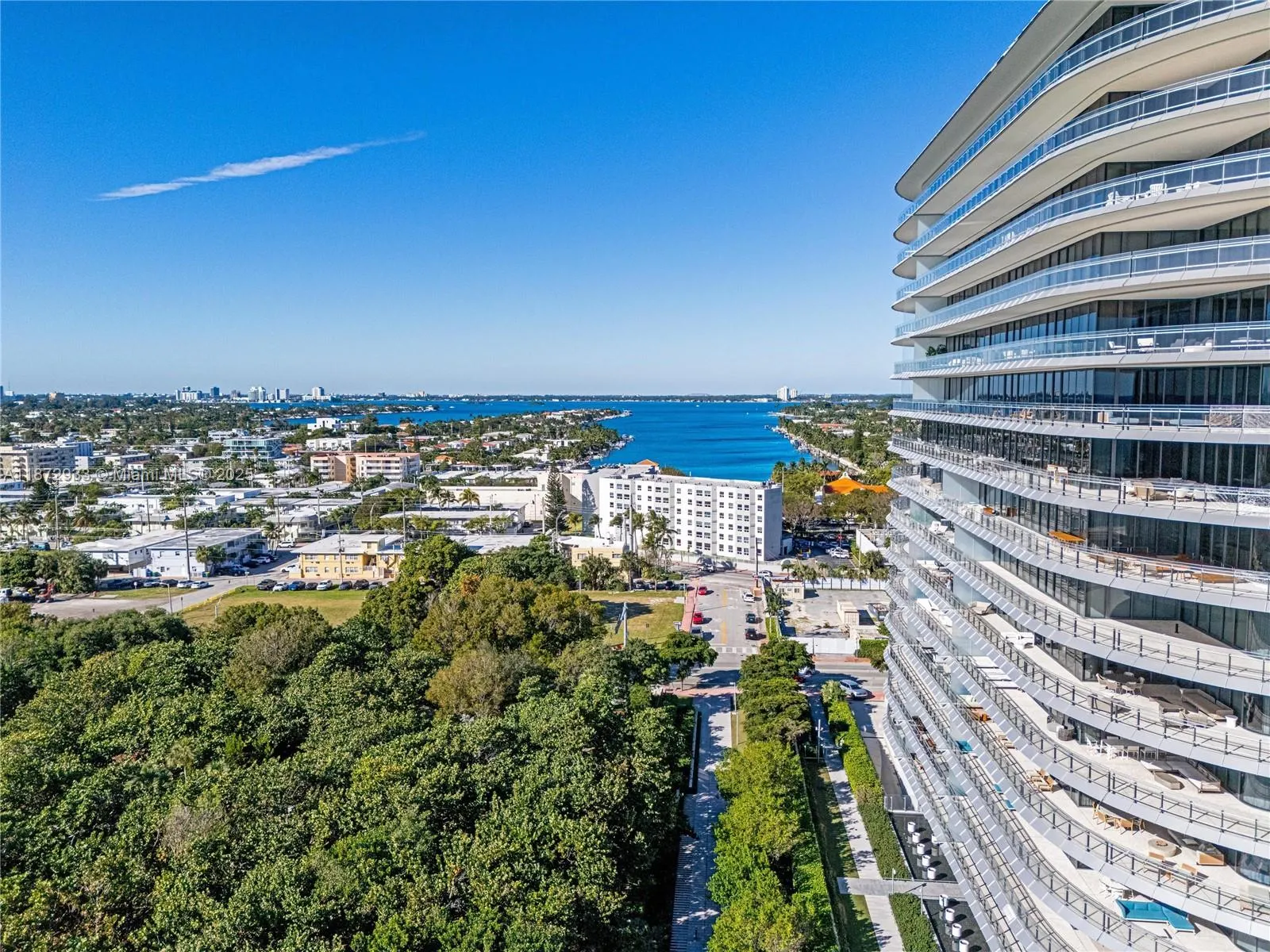 8701 Collins Ave, #804