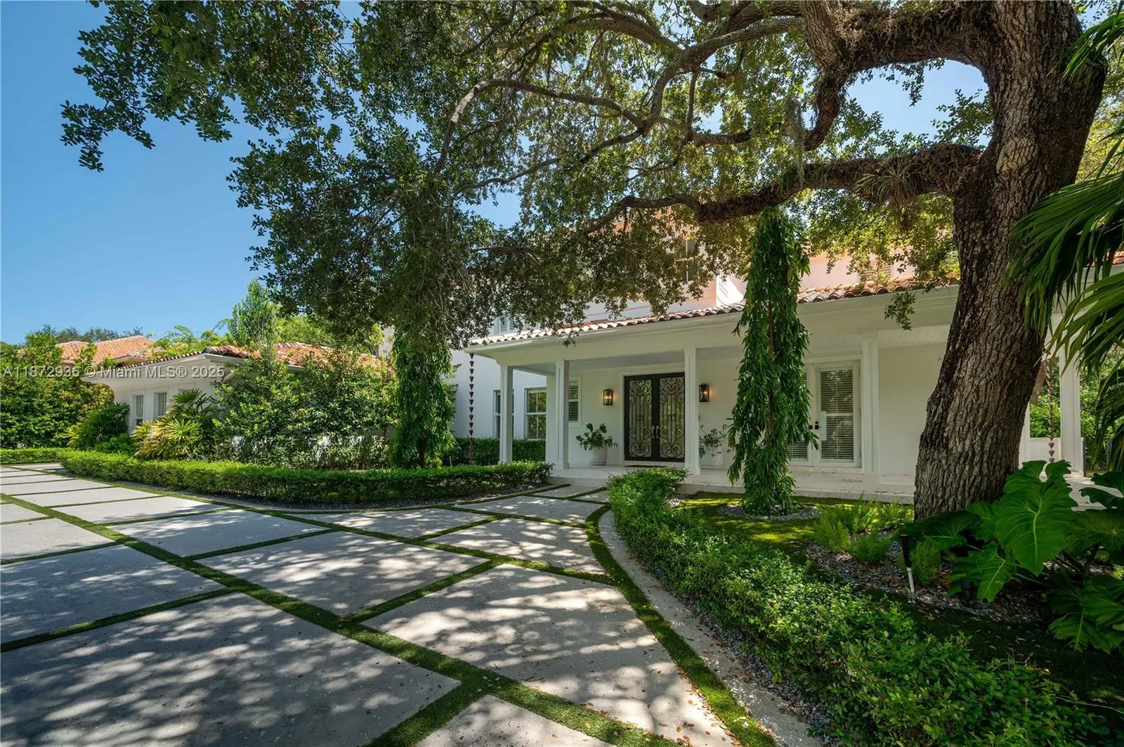 680 Destacada Ave