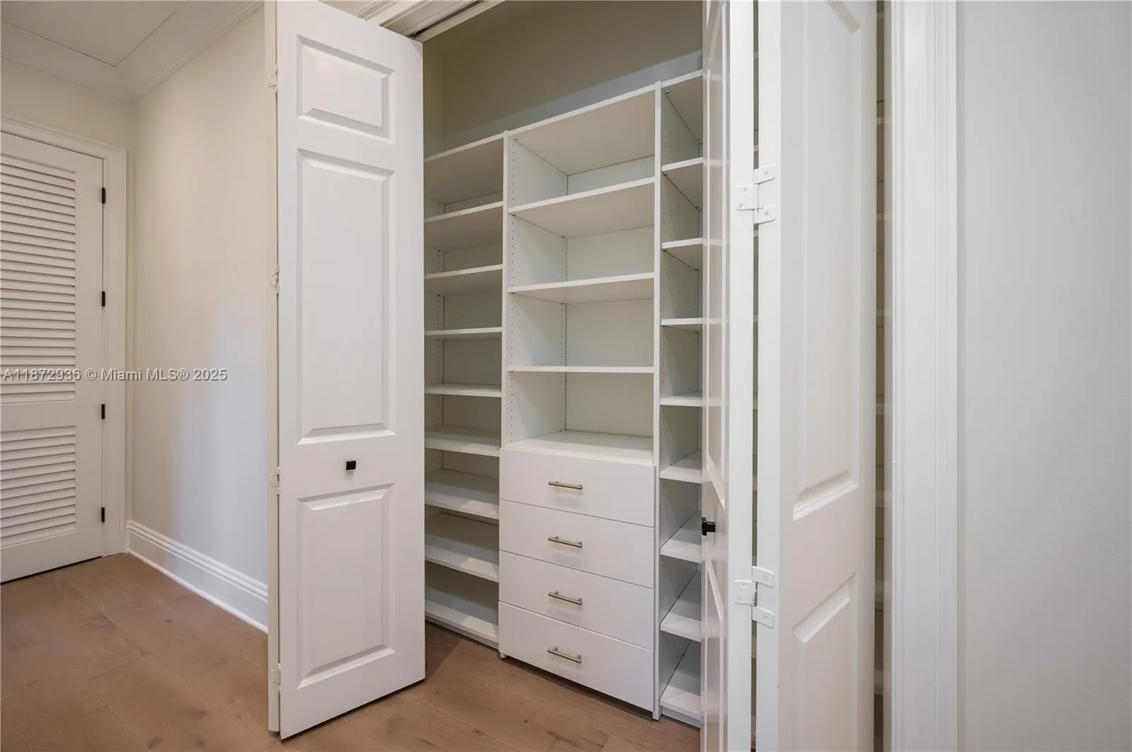 680 Destacada Ave