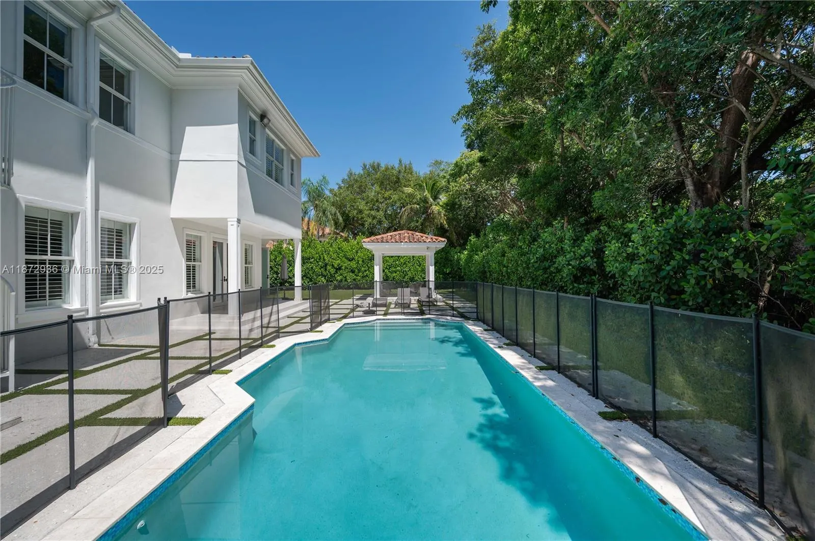 680 Destacada Ave