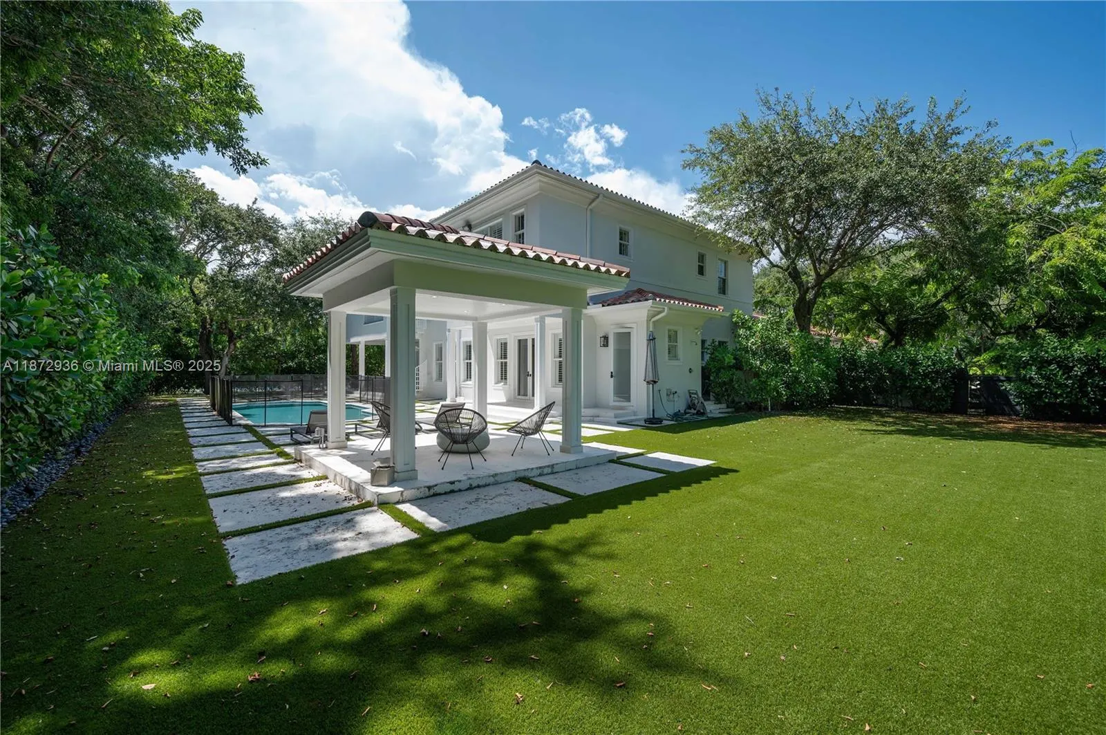 680 Destacada Ave