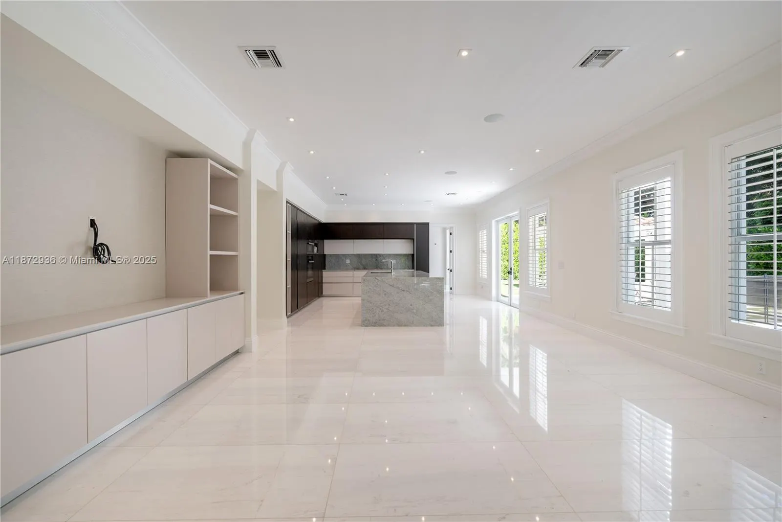 680 Destacada Ave
