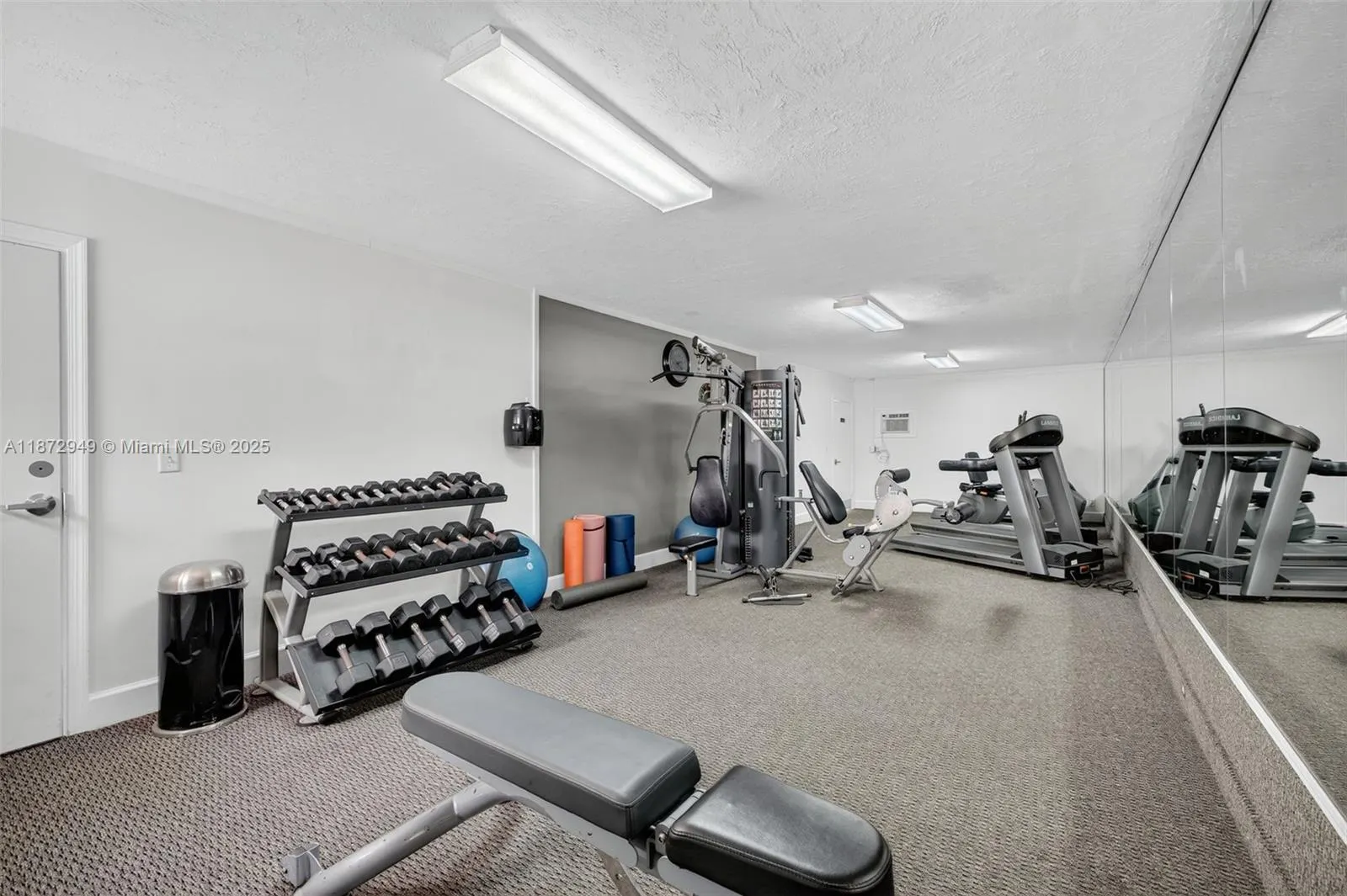 2261 NE 67th St, #1806