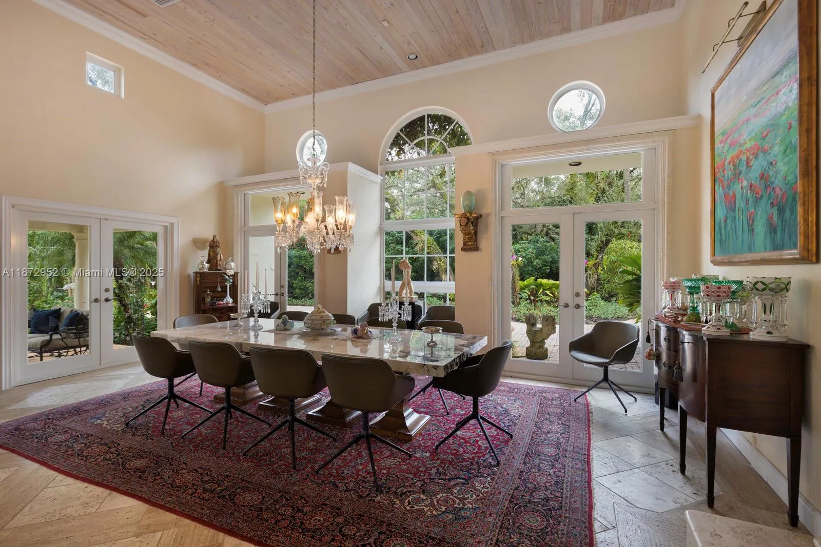 10100 Lakeside Dr