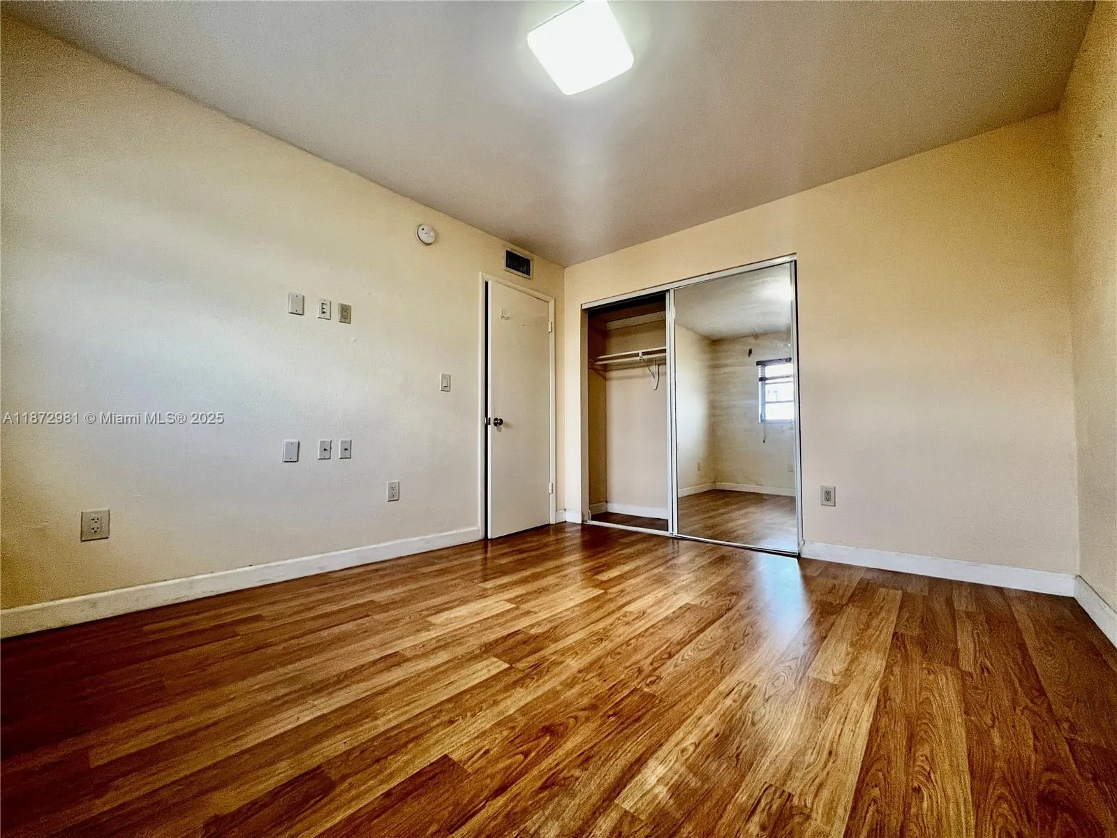 424 SW 7th St, #402