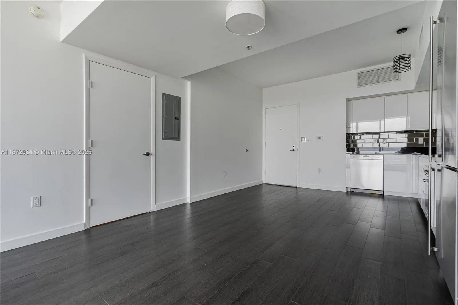 92 SW 3rd St, #4509